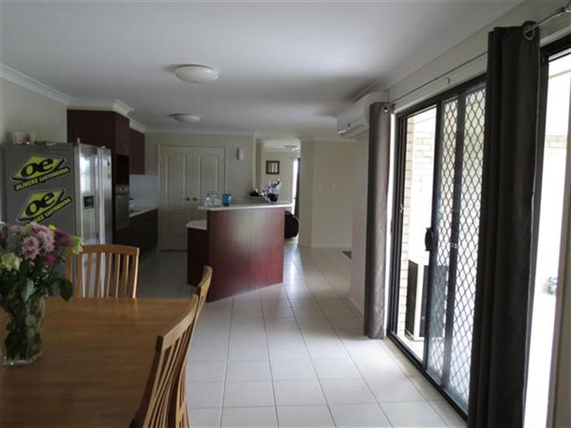 11 Bakerfinch Crescent, Roma QLD 4455