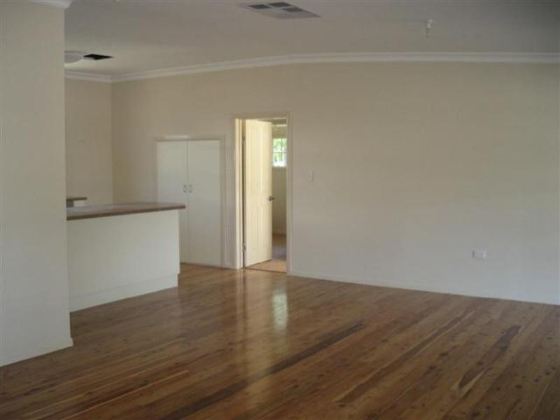 15 George Street, Roma QLD 4455