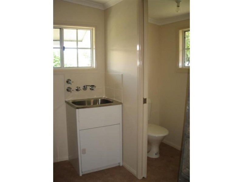 15 George Street, Roma QLD 4455