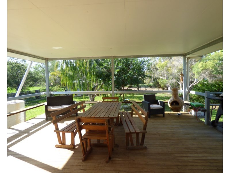 25 Lovell, Roma QLD 4455