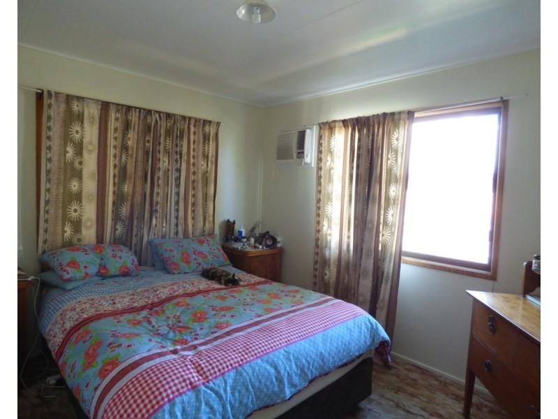 25 Lovell, Roma QLD 4455