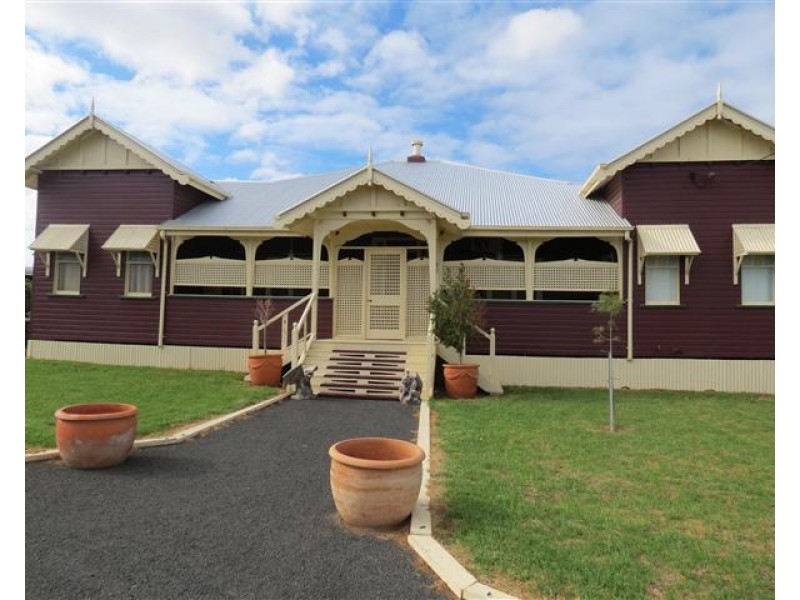 34 Robusta Drive, Roma QLD 4455