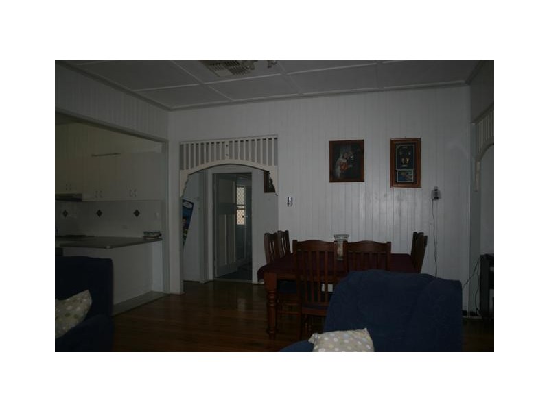 11 Derry Street, Roma QLD 4455