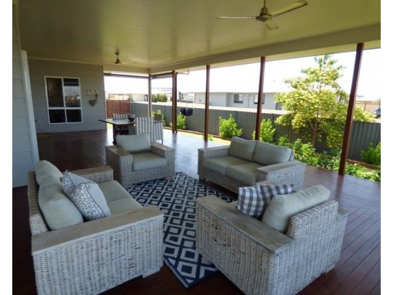 30 beetson Drive, Roma QLD 4455