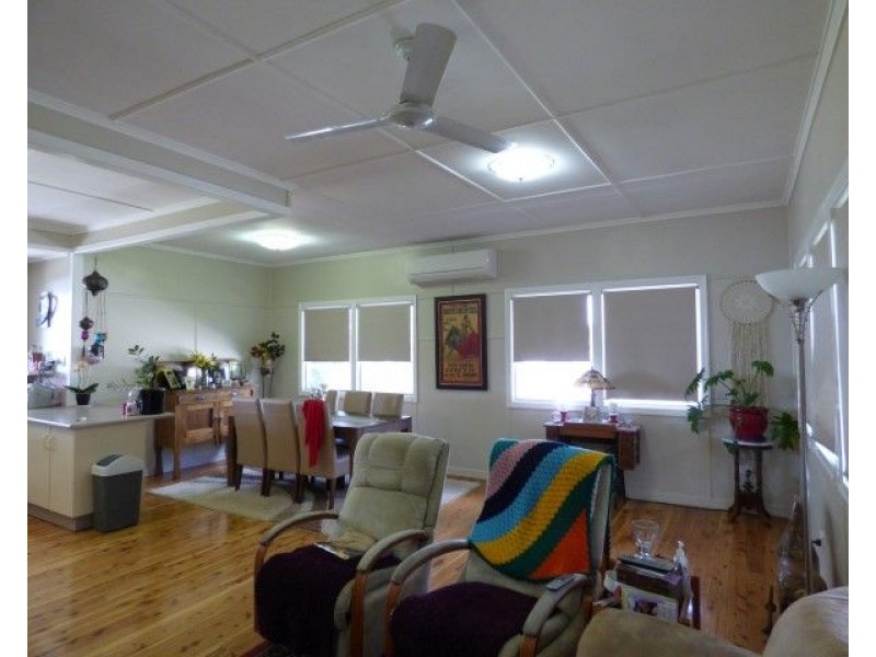 136 Arthur Street, Roma QLD 4455