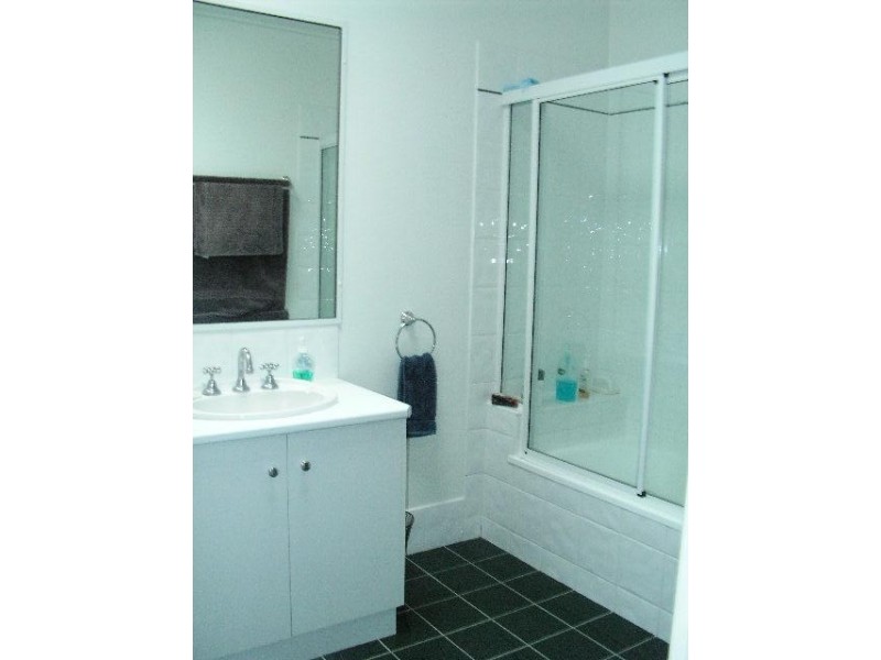 22 Mullavey Street, Roma QLD 4455