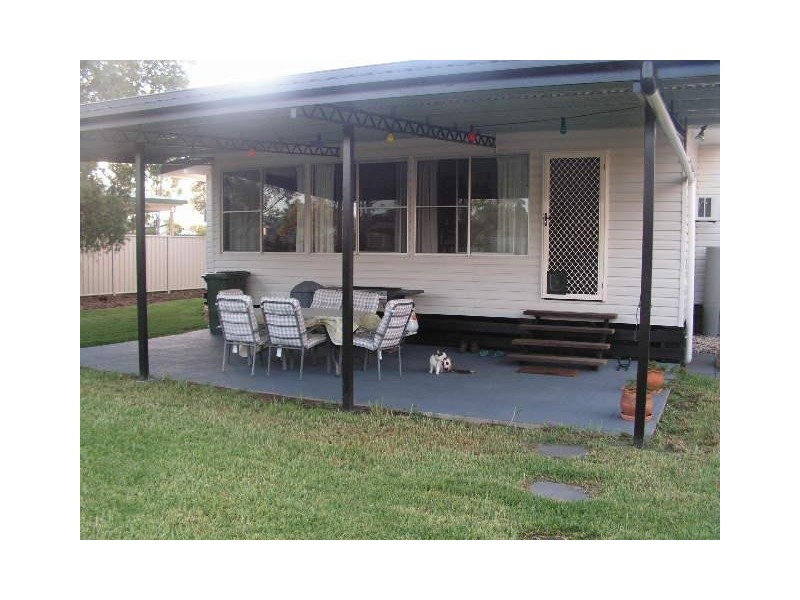 22 Mullavey Street, Roma QLD 4455