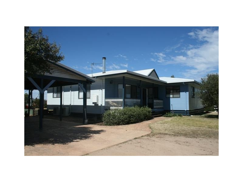 22-26 Edwardes Street, Roma QLD 4455