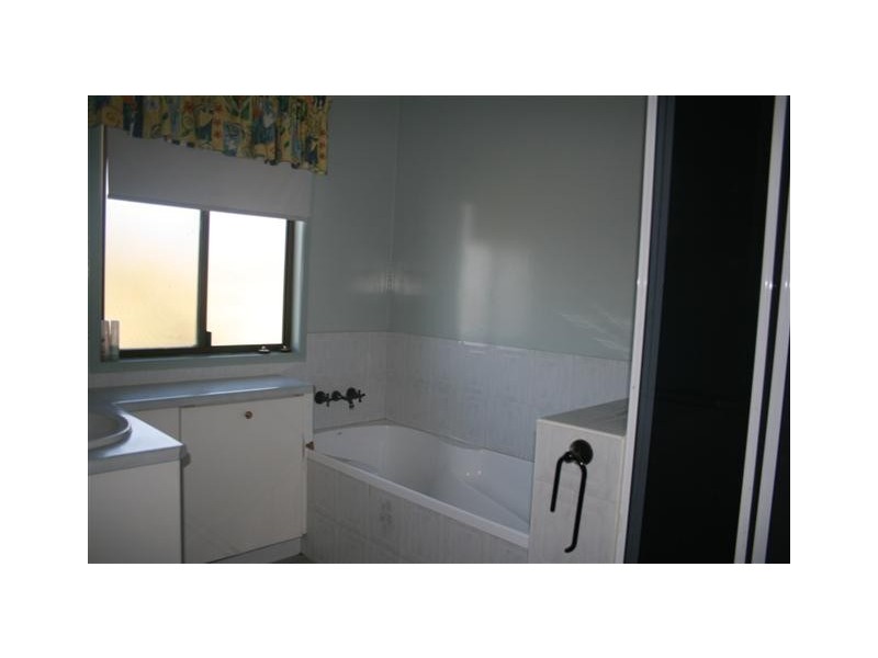 22-26 Edwardes Street, Roma QLD 4455