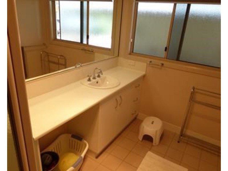 4 Knayers Lane, Roma QLD 4455