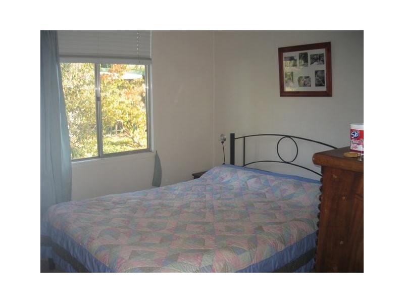 8 Nightingale Street, Roma QLD 4455