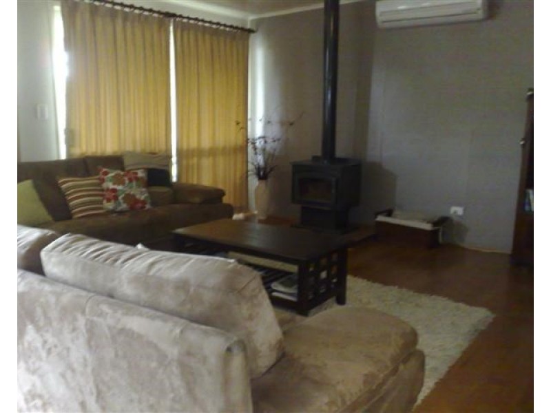 14 Russell Street, Roma QLD 4455