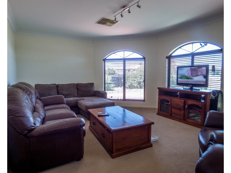 29 Karalee Court, Roma QLD 4455