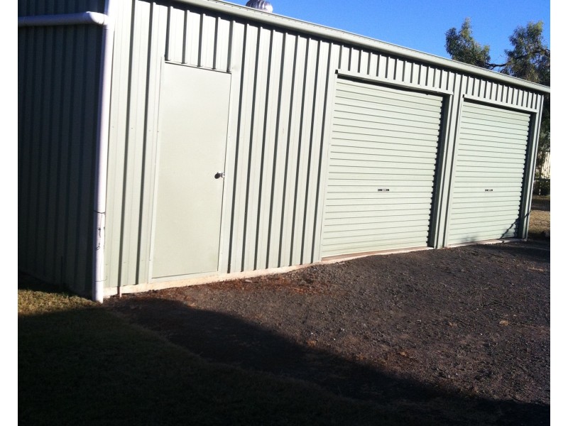 32 Saunders Street, Roma QLD 4455