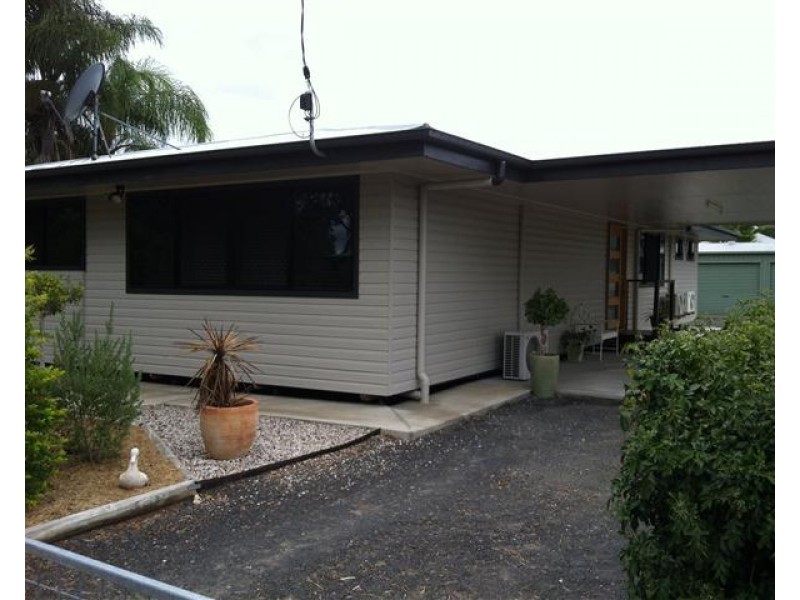 32 Saunders Street, Roma QLD 4455