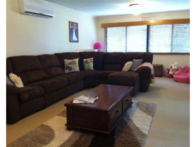 32 Saunders Street, Roma QLD 4455