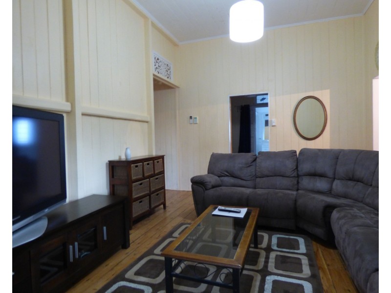 283 Edwardes Street, Roma QLD 4455