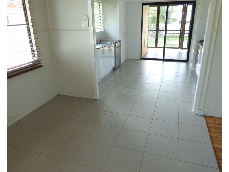 14 McEwan Street, Roma QLD 4455