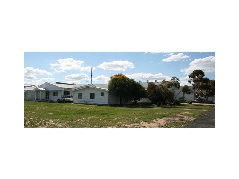 4 Fleming Drive, Roma QLD 4455