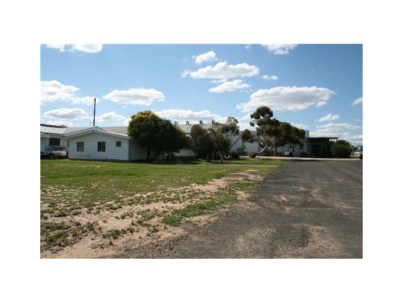 4 Fleming Drive, Roma QLD 4455