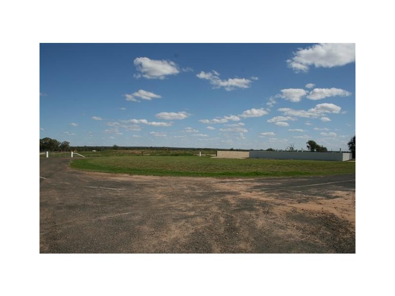 4 Fleming Drive, Roma QLD 4455