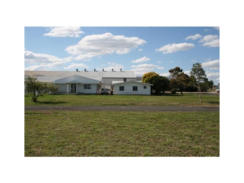 4 Fleming Drive, Roma QLD 4455