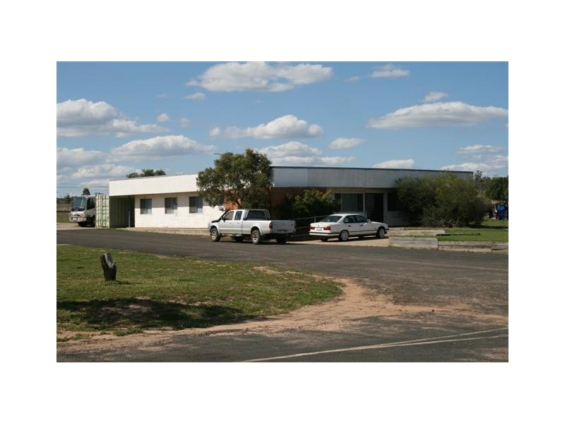 4 Fleming Drive, Roma QLD 4455