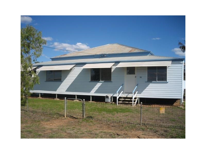 30 Chrystal Street, Roma QLD 4455
