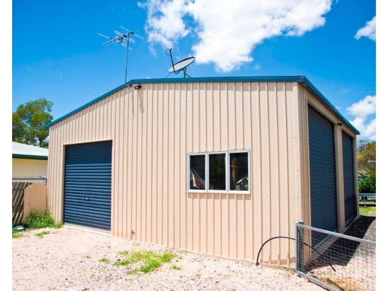 88 bowen Street, Roma QLD 4455