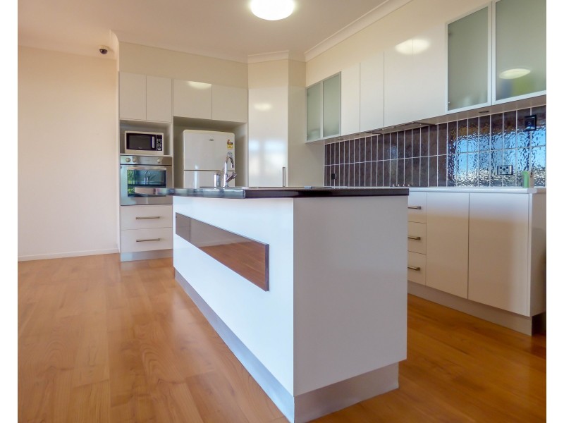 6 Lockyer Crescent, Roma QLD 4455