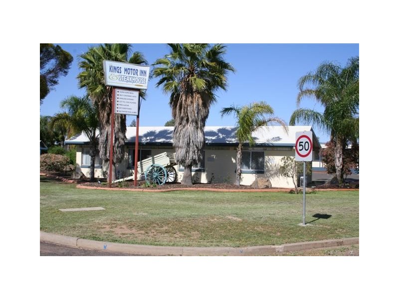 82-84 Chrystal Street, Roma QLD 4455