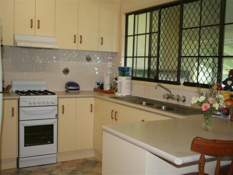 134 Northern Road, Roma QLD 4455