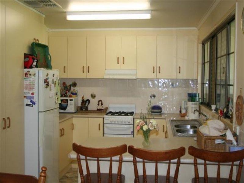 134 Northern Road, Roma QLD 4455