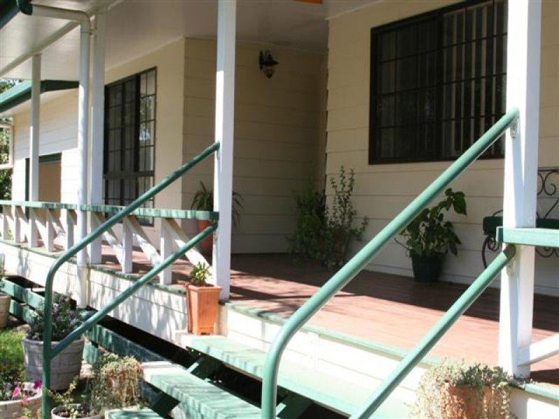 134 Northern Road, Roma QLD 4455