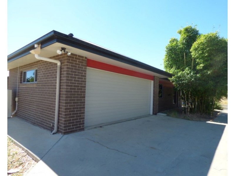 191 Charles Street, Roma QLD 4455