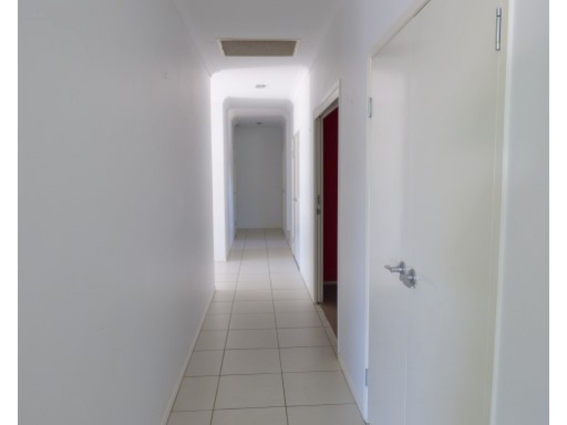 191 Charles Street, Roma QLD 4455