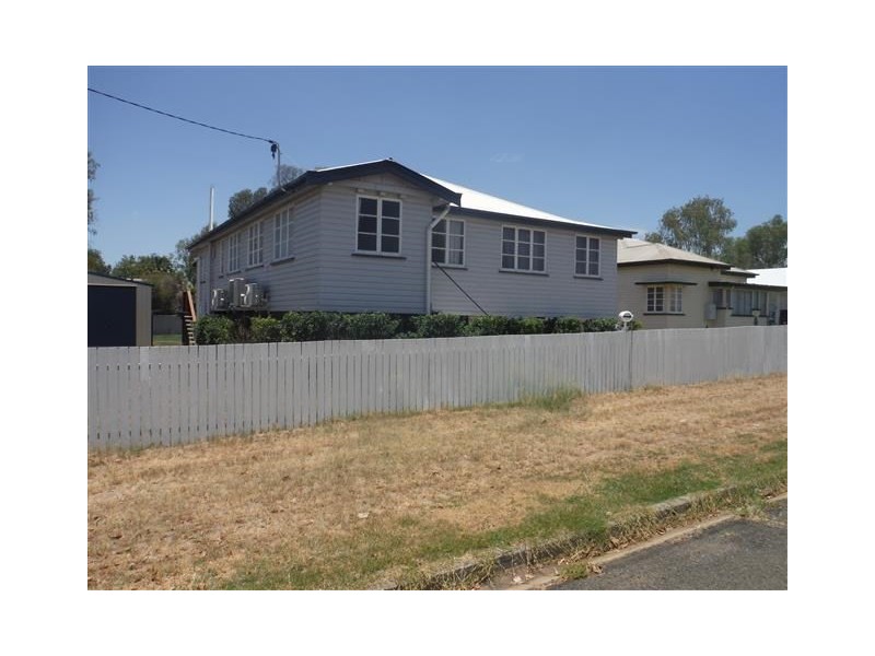 46 Arthur Street, Roma QLD 4455