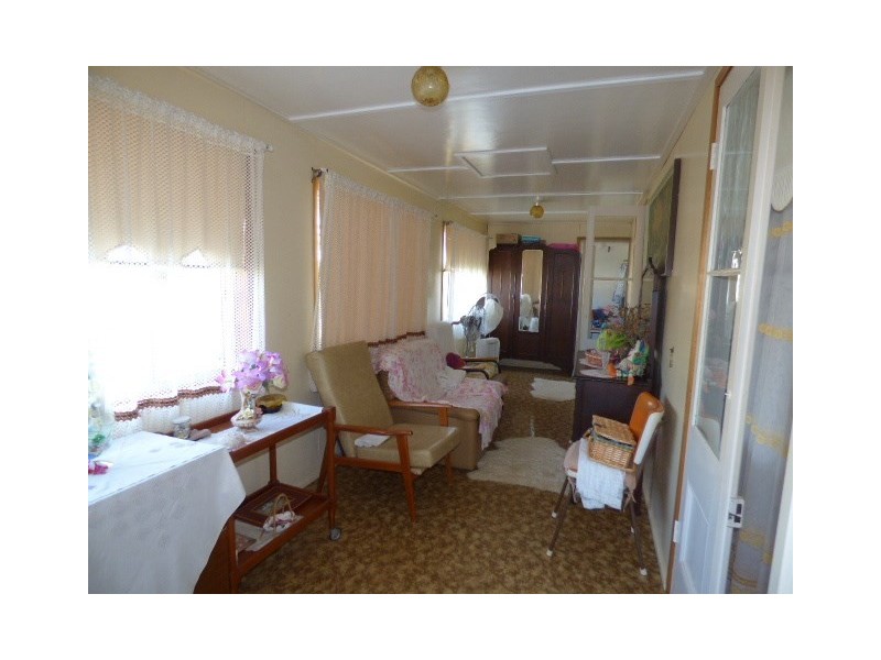 43 Russell Street, Wallumbilla QLD 4428