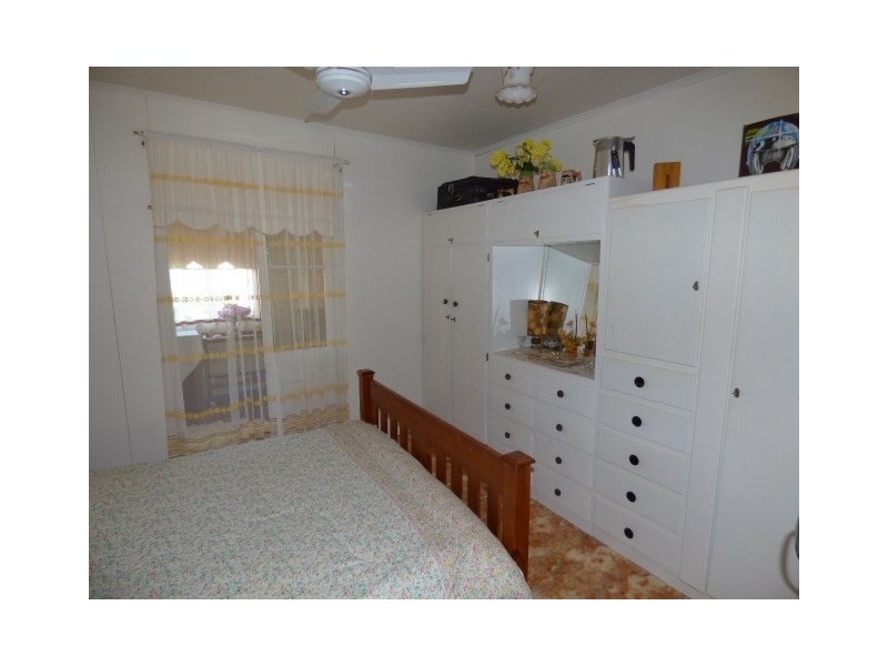 43 Russell Street, Wallumbilla QLD 4428