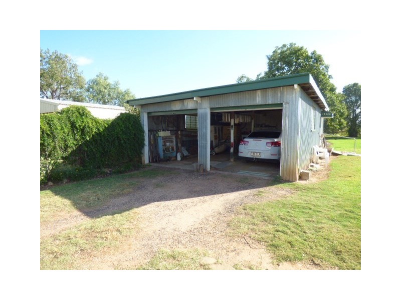 43 Russell Street, Wallumbilla QLD 4428