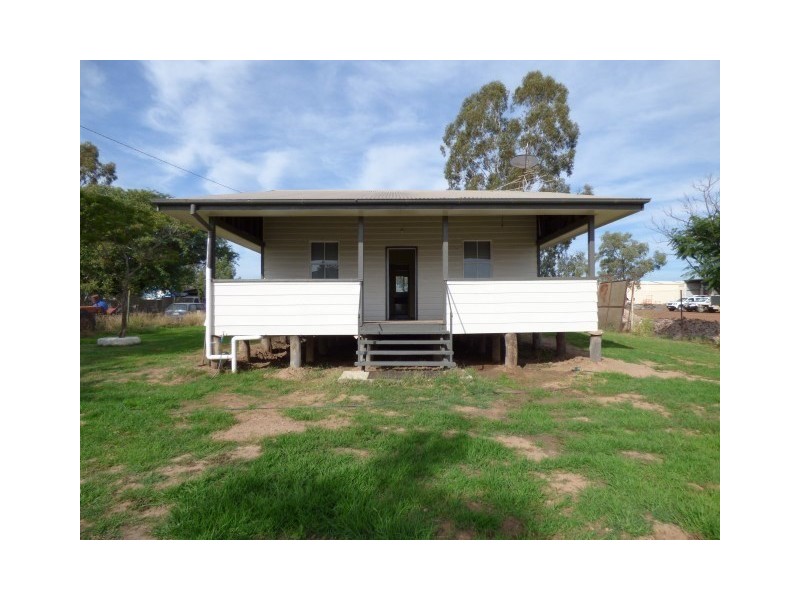 142 Raglan, Roma QLD 4455