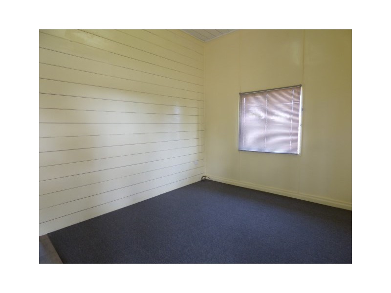 142 Raglan, Roma QLD 4455