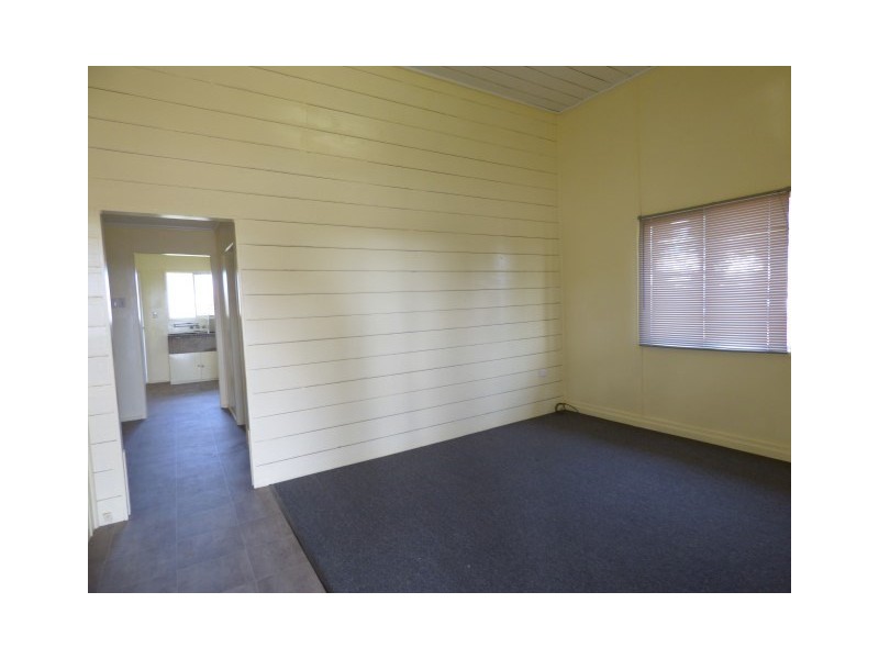 142 Raglan, Roma QLD 4455