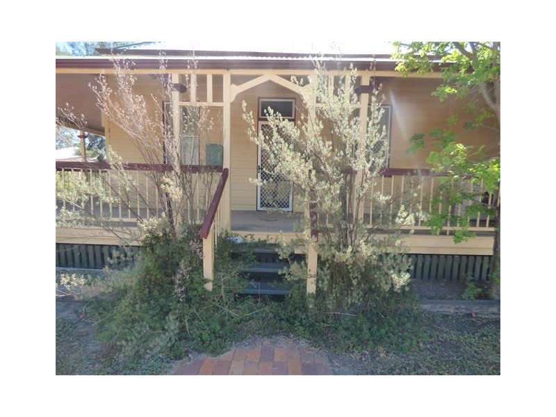 3 ferrier, Roma QLD 4455