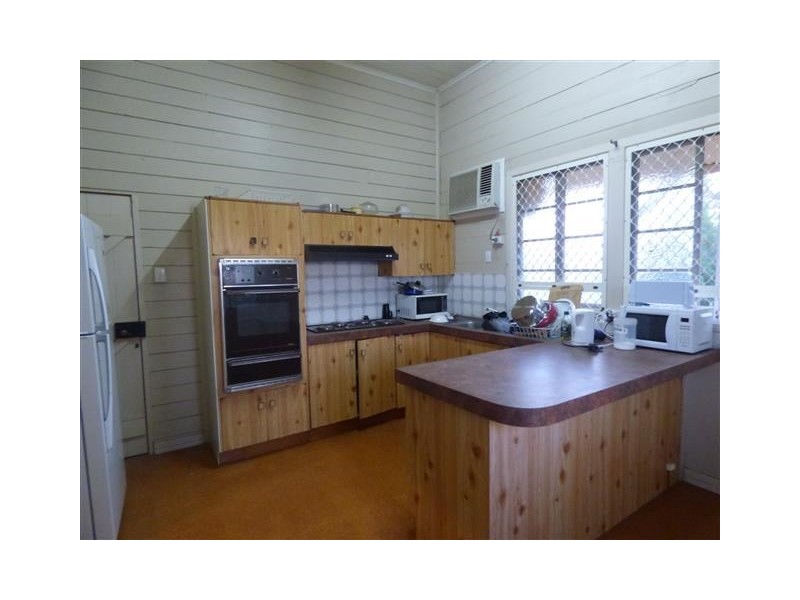 3 ferrier, Roma QLD 4455