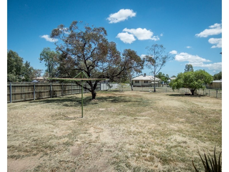 9 Fowles Street, Roma QLD 4455