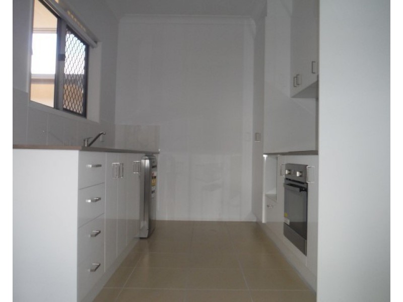 12 Clearview Drive, Roma QLD 4455