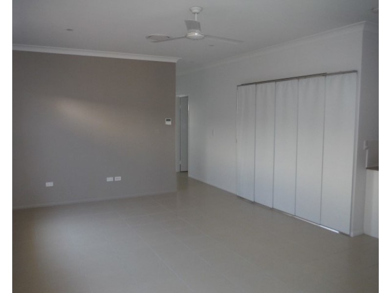 12 Clearview Drive, Roma QLD 4455