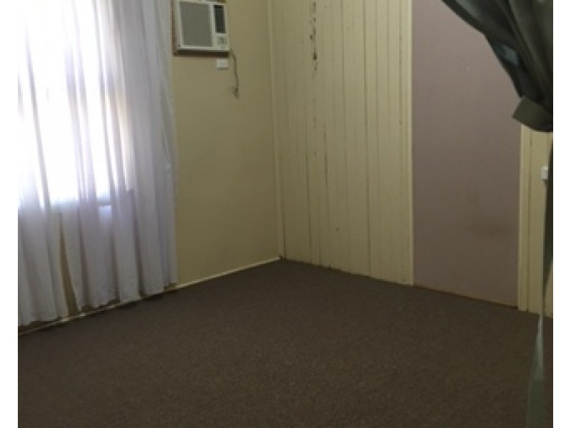 13 Ronald Street, Injune QLD 4454