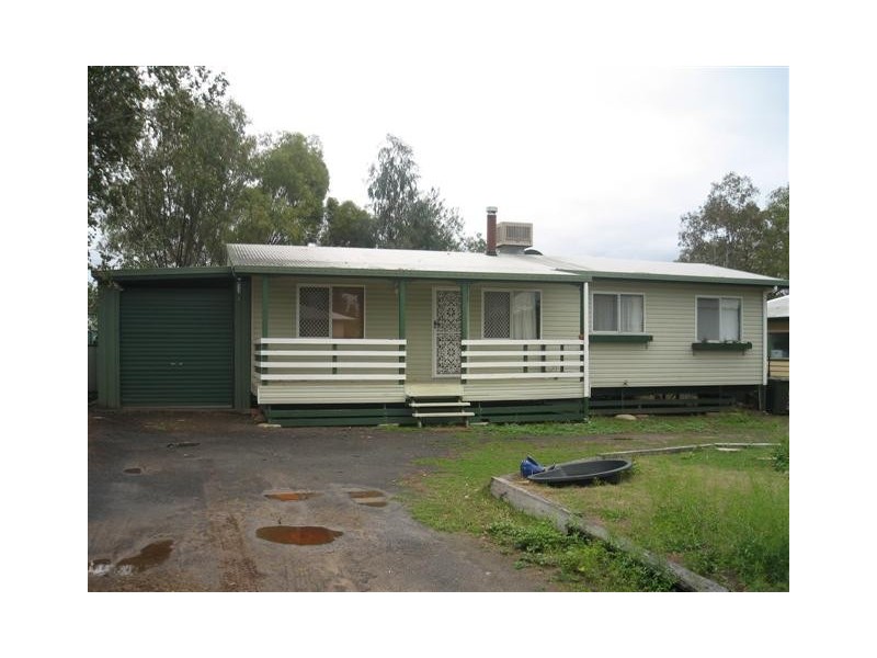 3 Laman Street, Roma QLD 4455